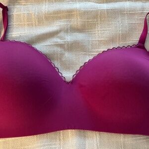 Maidenform 2XL Fuchsia Bra